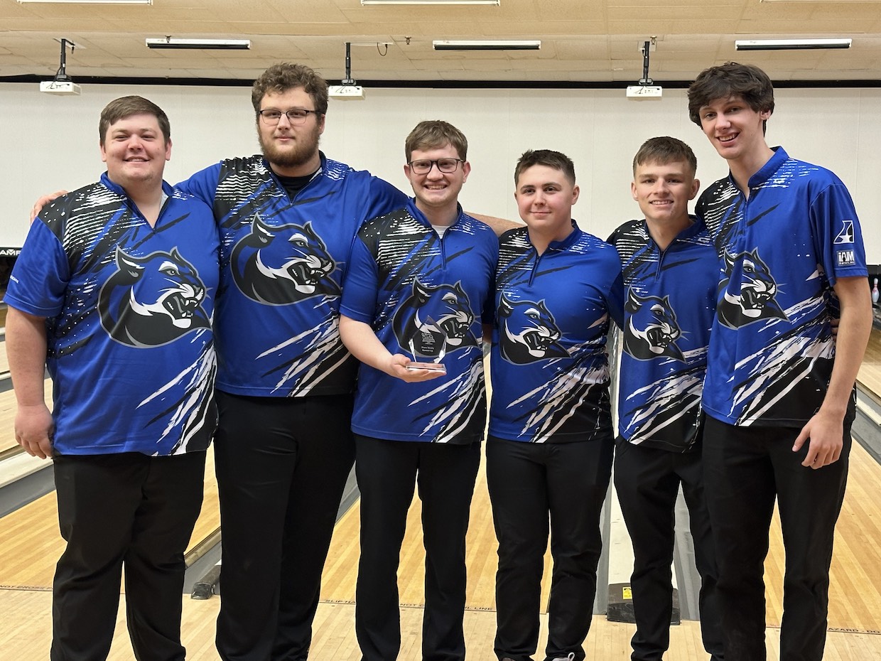 Men's Bowling Returns to Action with Second, Third Place Finishes at Cougar Clash