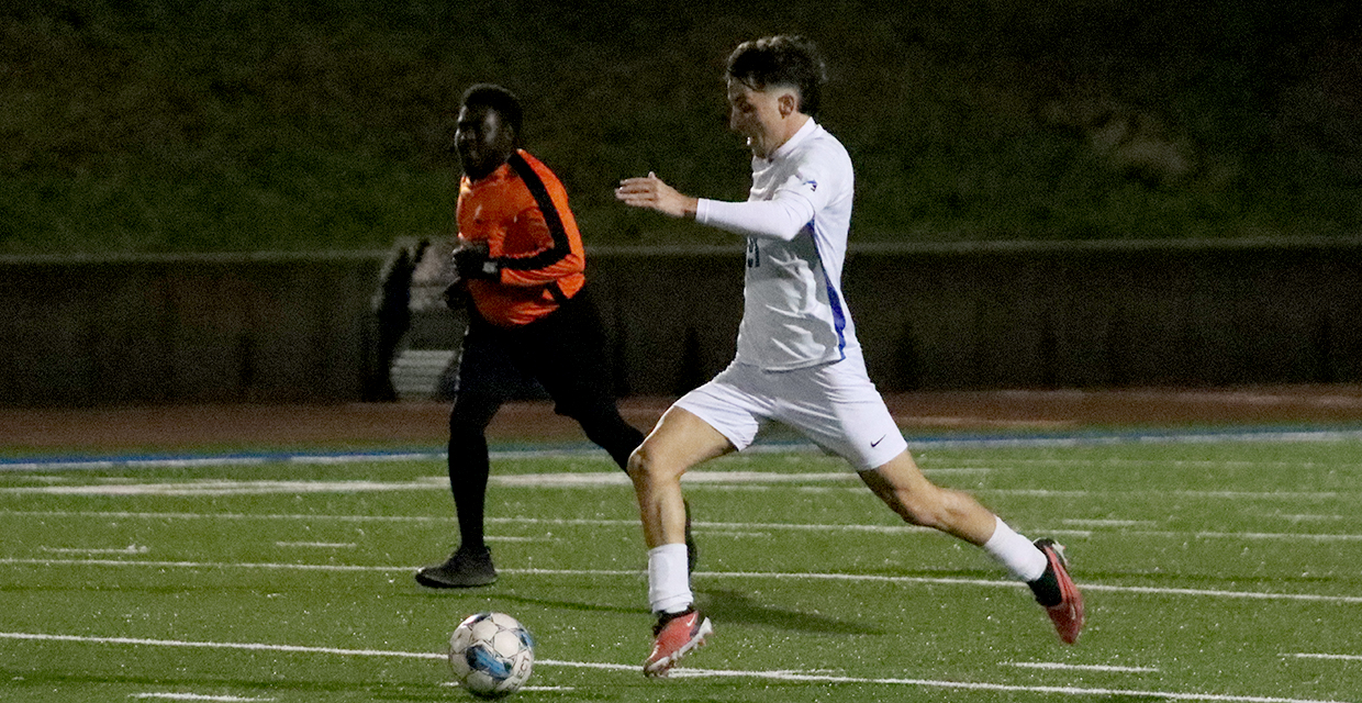 Wildcats Yield Four Goals in Eight Minute Span of Second Half, Fall to Graceland 4-1