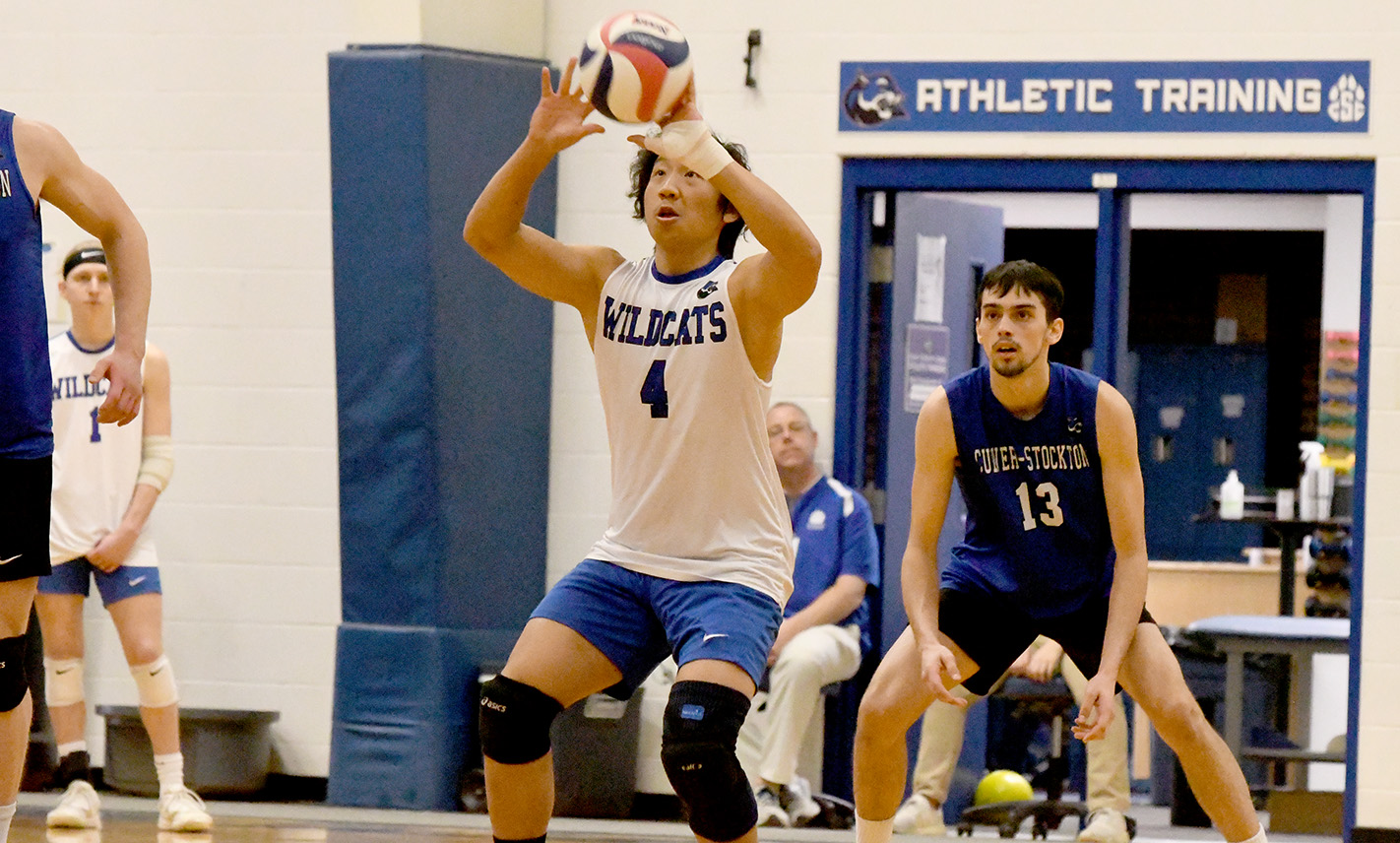 Wildcats Can't Capitalize on Fast Start, Fall to Graceland in Four Sets
