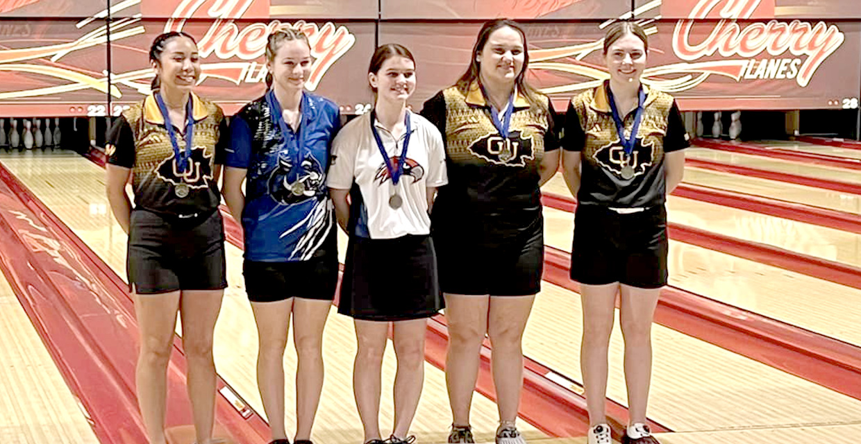 Women's Bowling Begins New Year with 2nd Place Finish at Clarke Invitational