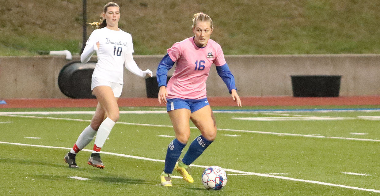 Tuxhorn Nets Pair of Goals as Wildcats Earn Important Victory over William Penn
