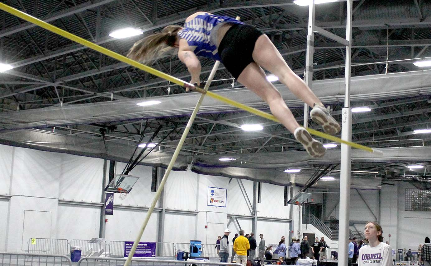 Women's Track Competes in the Battle in the Hive